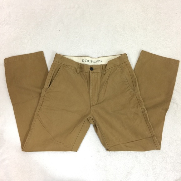 Dockers 32/30 Slim Fit Classic Khaki Tan Pants - Picture 3 of 5